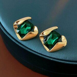 14K Gold Womens 2ct Green Emerald Gemstone Stud Earrings 14 Karat Silver Jewelry